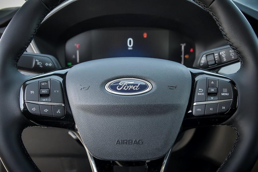 new 2025 Ford Escape car, priced at $30,021