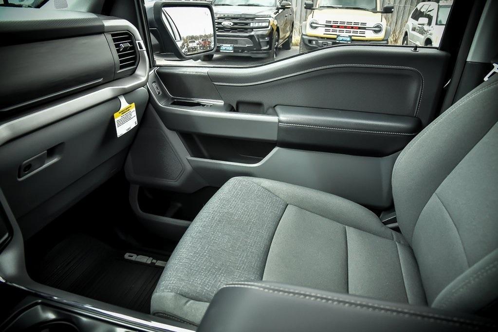 new 2024 Ford F-150 car, priced at $48,989