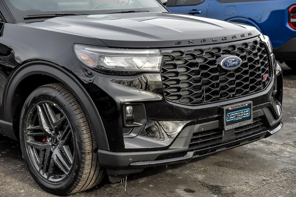 new 2025 Ford Explorer car, priced at $56,498