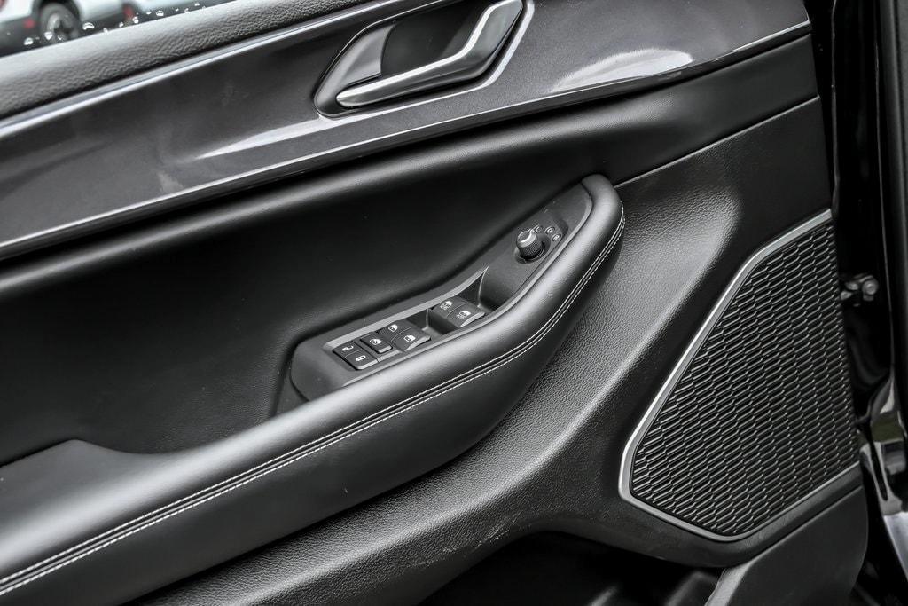 used 2022 Jeep Grand Cherokee car, priced at $26,790