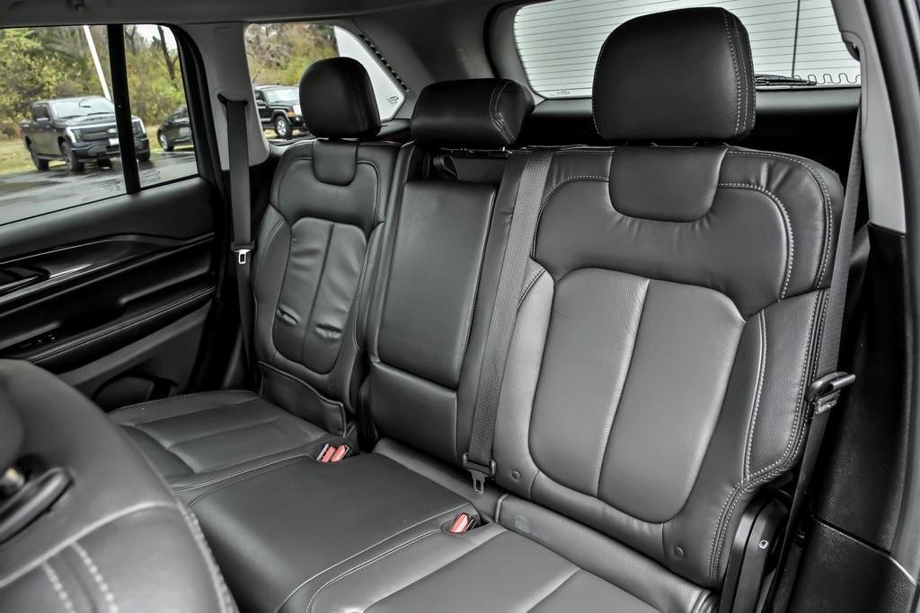 used 2022 Jeep Grand Cherokee car, priced at $26,790