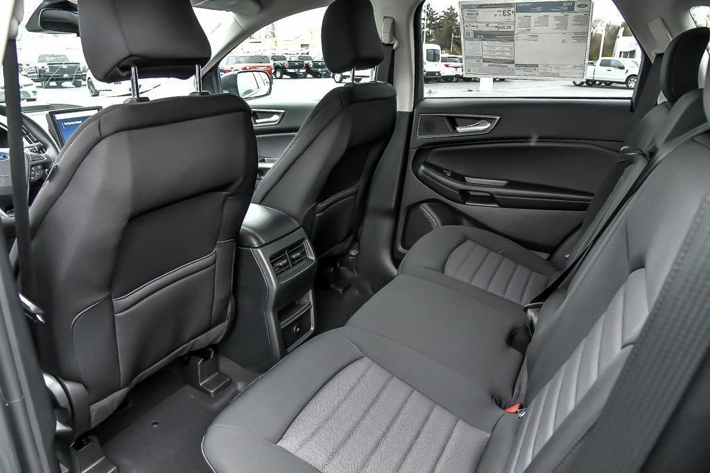 new 2024 Ford Edge car, priced at $34,220