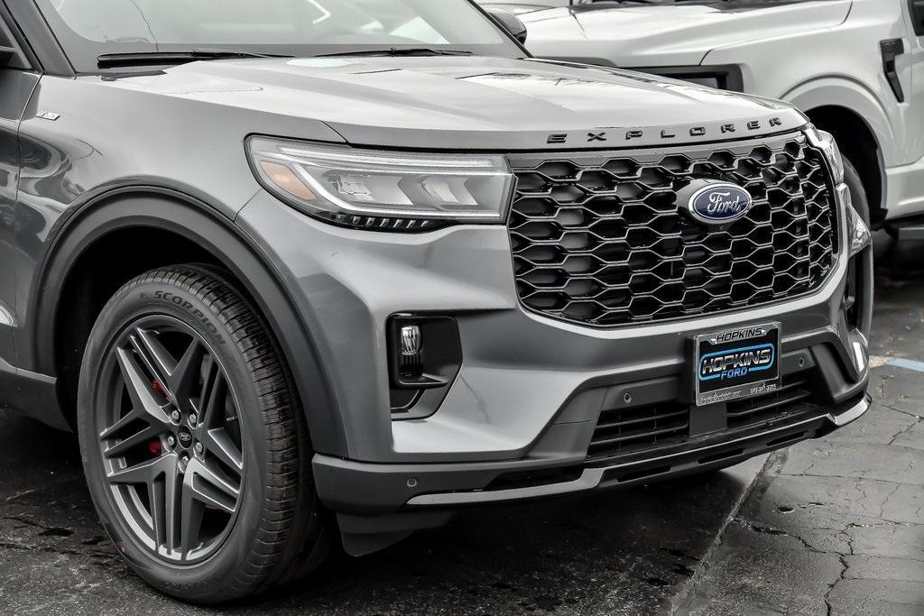 new 2025 Ford Explorer car, priced at $50,080