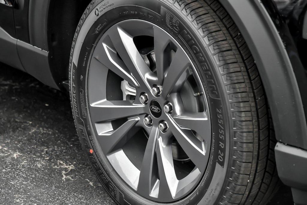 new 2025 Ford Explorer car, priced at $44,041