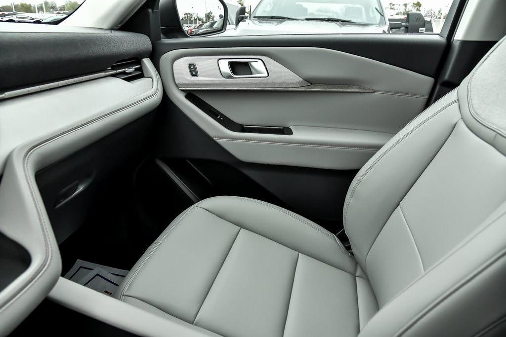 new 2025 Ford Explorer car, priced at $44,041