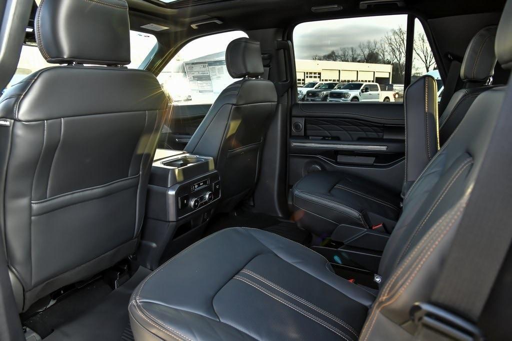 new 2024 Ford Expedition car, priced at $74,579