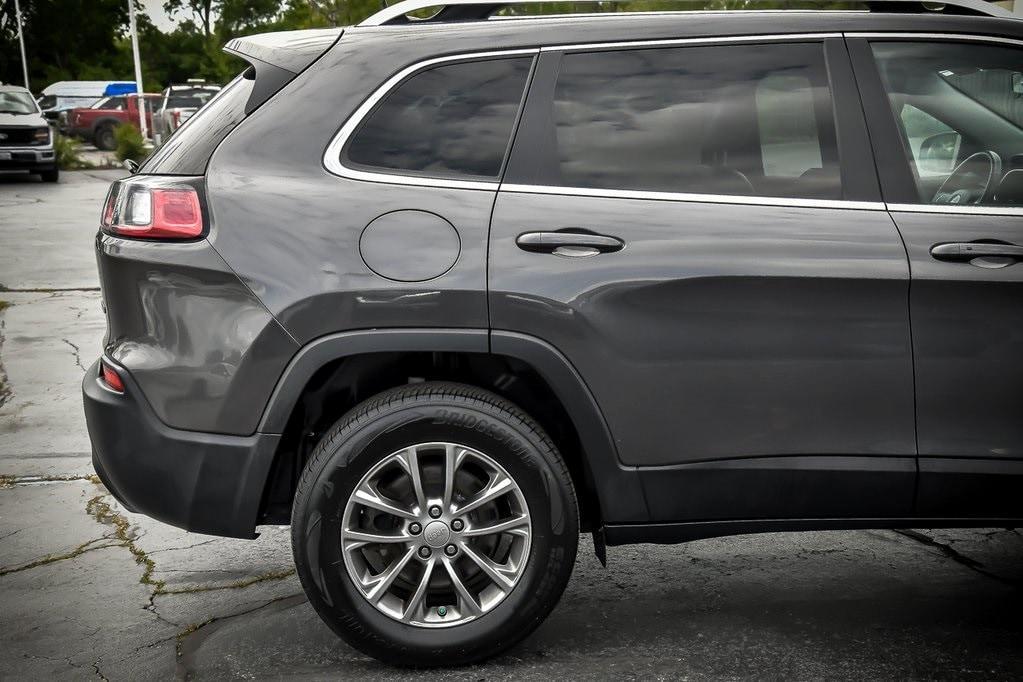 used 2019 Jeep Cherokee car, priced at $12,990
