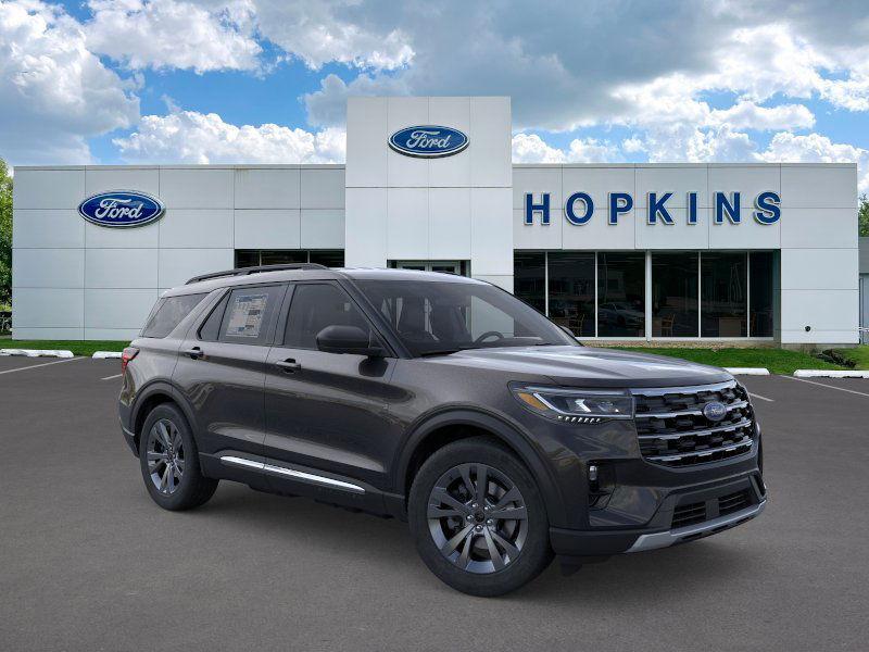 new 2025 Ford Explorer car, priced at $40,874