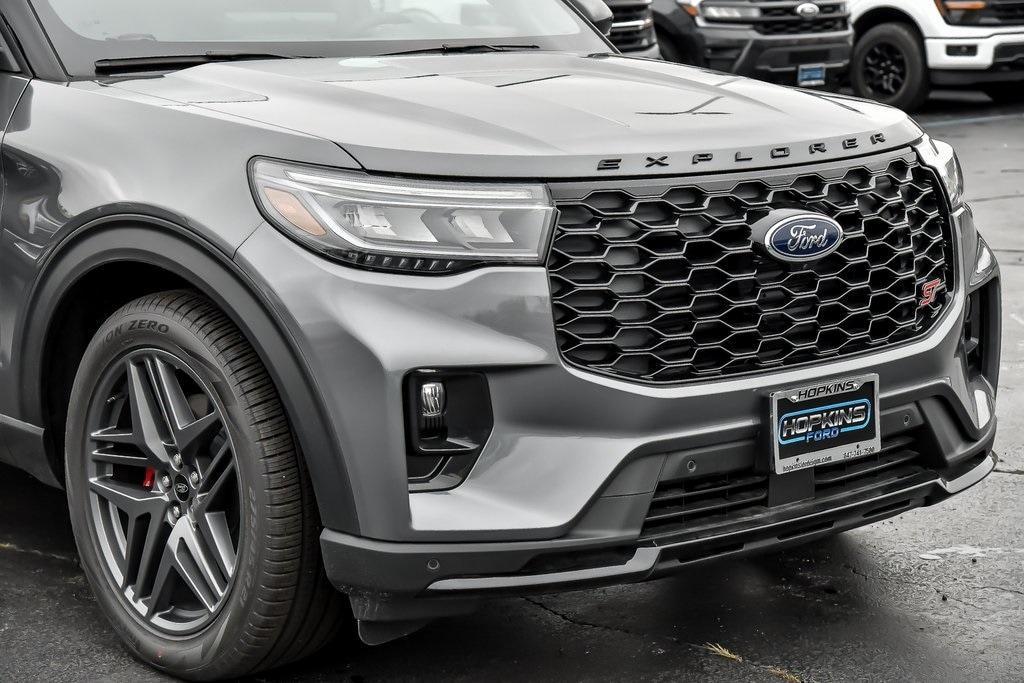 new 2025 Ford Explorer car, priced at $61,096