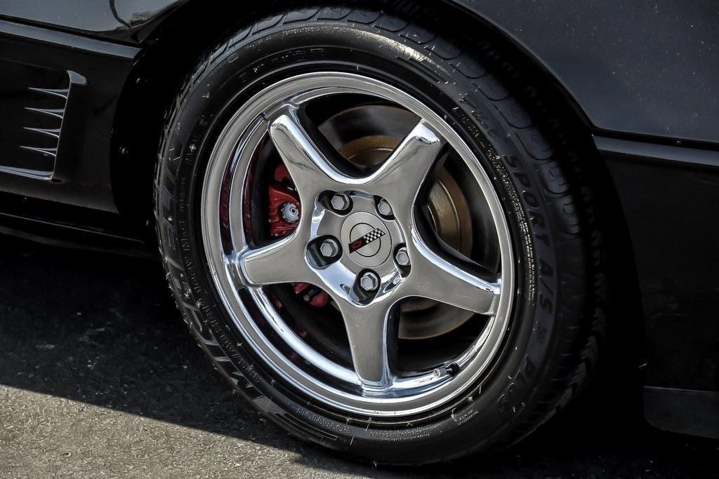 used 1995 Chevrolet Corvette car, priced at $13,750