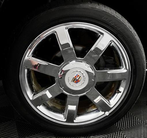 used 2013 Cadillac Escalade car, priced at $16,495