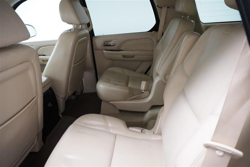 used 2007 Cadillac Escalade car, priced at $11,995