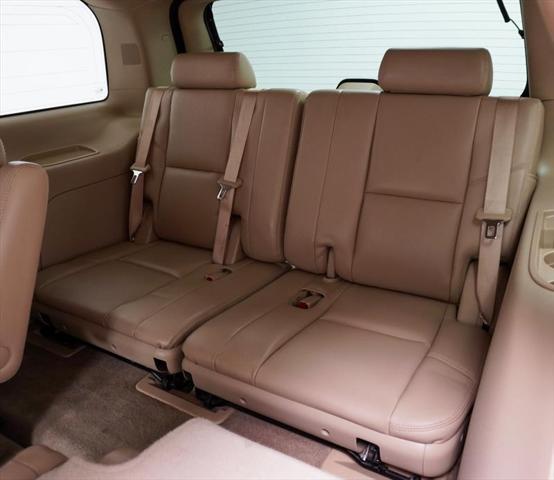 used 2010 Cadillac Escalade car, priced at $12,495