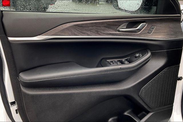 new 2025 Jeep Grand Cherokee car, priced at $41,935