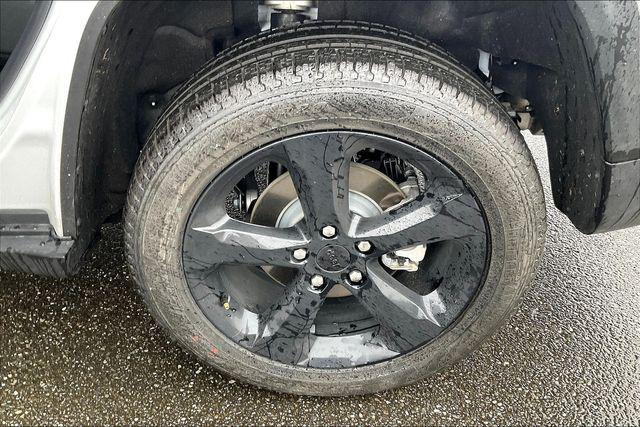 new 2025 Jeep Grand Cherokee car, priced at $41,935