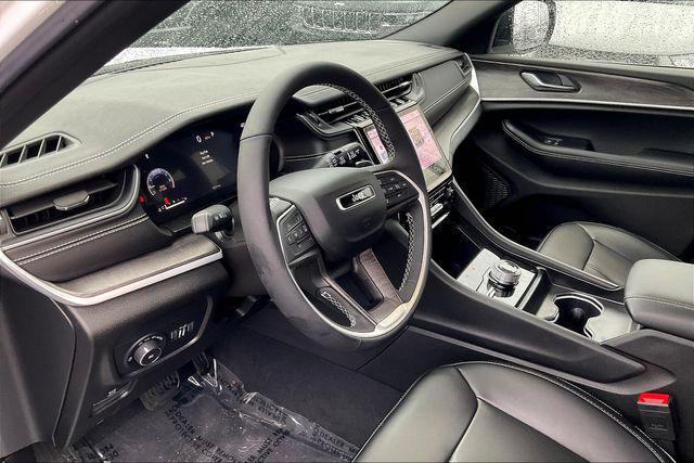 new 2025 Jeep Grand Cherokee car, priced at $41,935