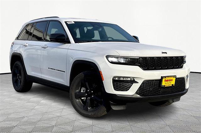 new 2025 Jeep Grand Cherokee car, priced at $50,435