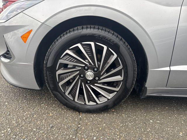 used 2023 Hyundai Sonata Hybrid car, priced at $22,697