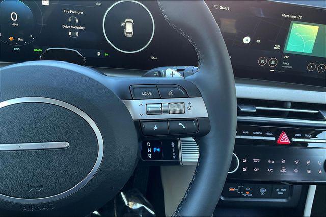 new 2025 Hyundai TUCSON Hybrid car, priced at $38,640