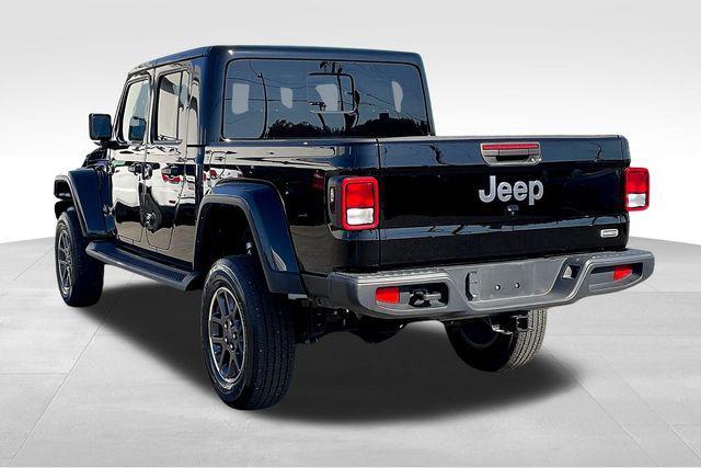 used 2022 Jeep Gladiator car, priced at $30,491