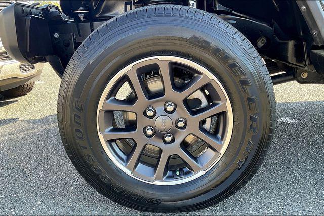 used 2022 Jeep Gladiator car, priced at $31,991