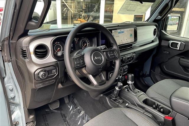 new 2024 Jeep Gladiator car, priced at $37,148