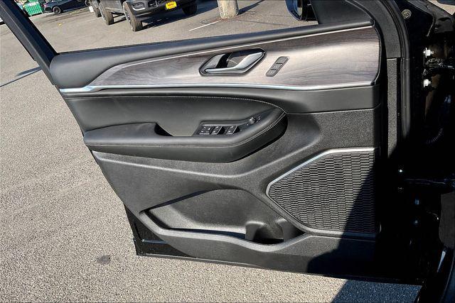 new 2025 Jeep Grand Cherokee L car, priced at $60,080