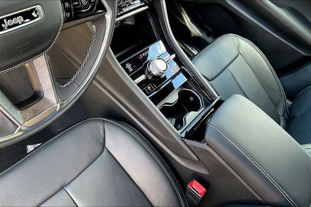 new 2025 Jeep Grand Cherokee car, priced at $53,580