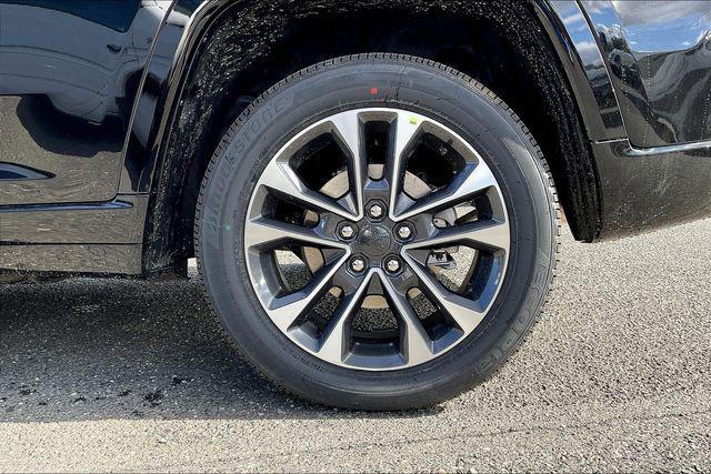 new 2025 Jeep Grand Cherokee car, priced at $53,580