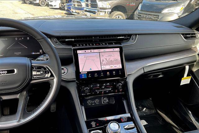 new 2025 Jeep Grand Cherokee car, priced at $53,580