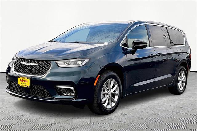 new 2025 Chrysler Pacifica car, priced at $48,143