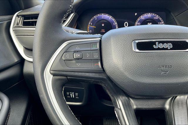 new 2025 Jeep Grand Cherokee car, priced at $45,525