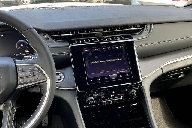 new 2025 Jeep Grand Cherokee car, priced at $45,525