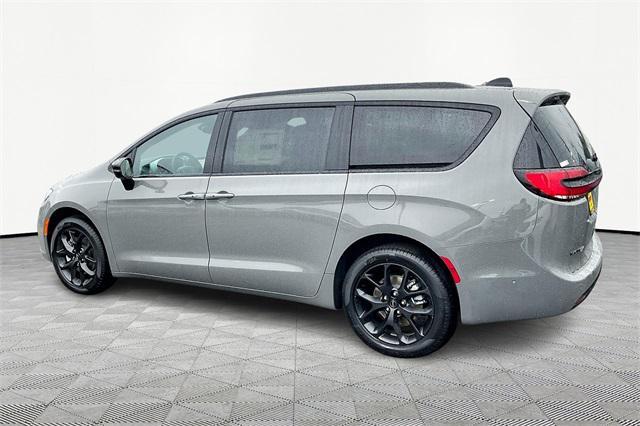 new 2025 Chrysler Pacifica car, priced at $52,535