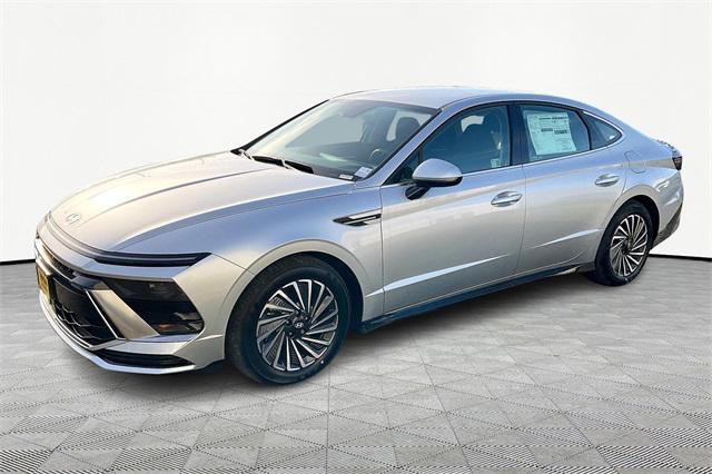 new 2025 Hyundai Sonata Hybrid car, priced at $32,855