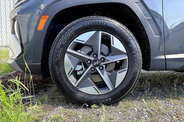 new 2025 Hyundai Tucson car, priced at $32,385