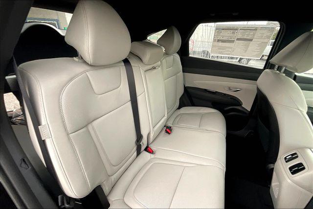 new 2025 Hyundai TUCSON Hybrid car, priced at $38,640