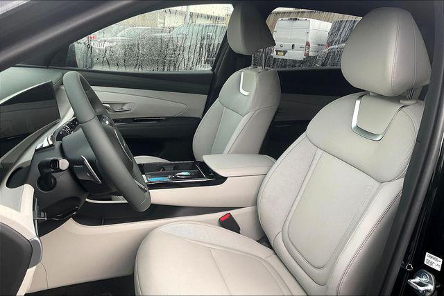 new 2025 Hyundai TUCSON Hybrid car, priced at $38,640