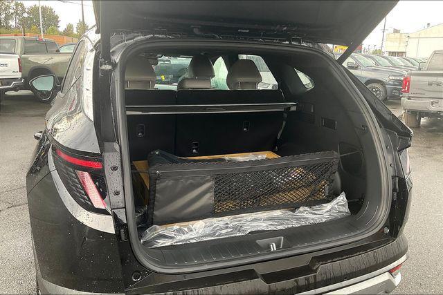 new 2025 Hyundai TUCSON Hybrid car, priced at $38,640