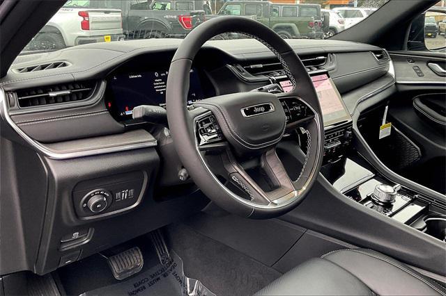 new 2025 Jeep Grand Cherokee car, priced at $60,665