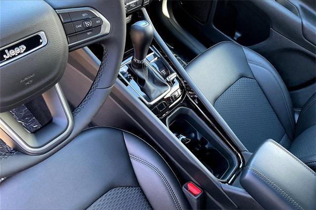 new 2025 Jeep Compass car, priced at $30,058