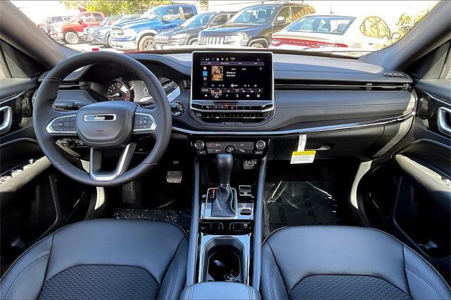 new 2025 Jeep Compass car, priced at $30,058