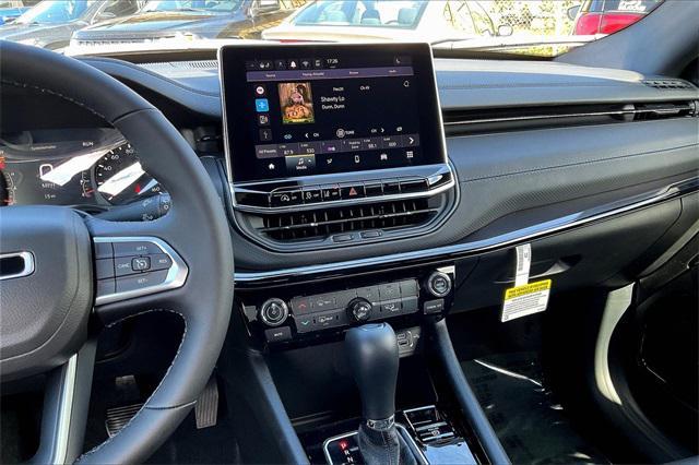 new 2025 Jeep Compass car, priced at $30,058