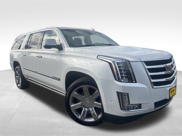 used 2018 Cadillac Escalade ESV car, priced at $30,993