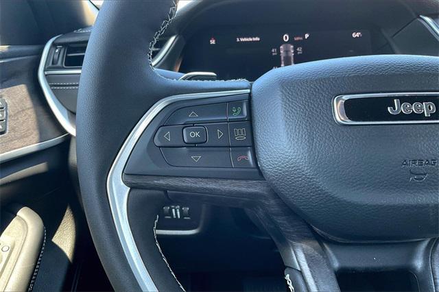 new 2025 Jeep Grand Cherokee car, priced at $46,396