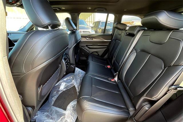 new 2025 Jeep Grand Cherokee car, priced at $49,952