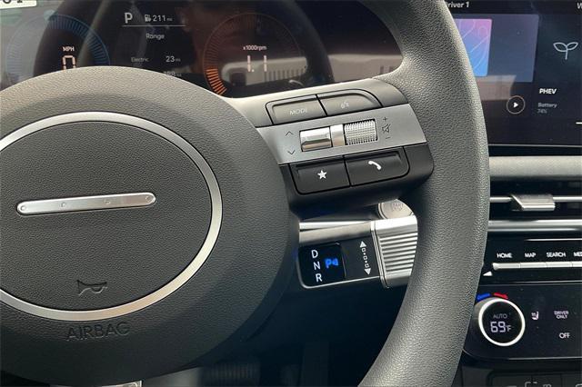 new 2025 Hyundai TUCSON Plug-In Hybrid car