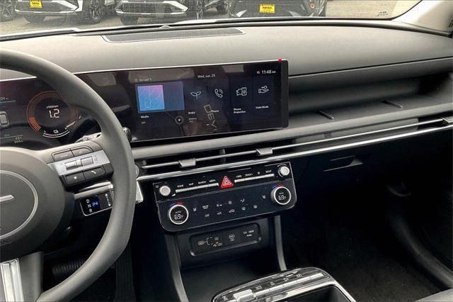 new 2025 Hyundai TUCSON Plug-In Hybrid car