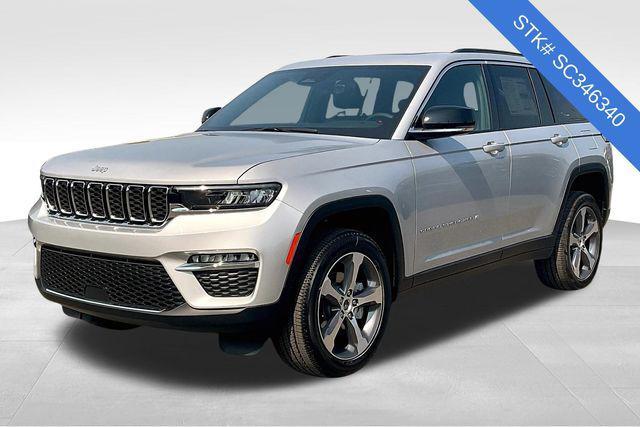 new 2025 Jeep Grand Cherokee car, priced at $50,385
