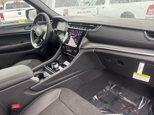 new 2025 Jeep Grand Cherokee L car, priced at $46,875